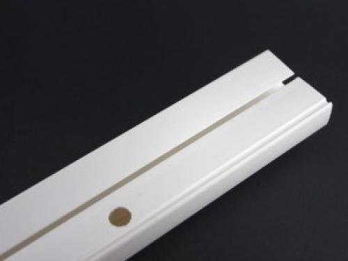 Как установить потолочный карниз трехрядный. Шинный карниз: разновидности и особенности установки