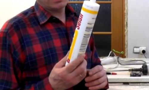 Монтаж гипсовой лепнины на гипсокартон. Материалы и инструмент