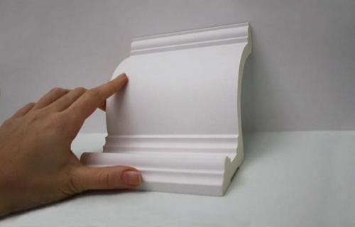 На что клеить потолочный плинтус. Виды клеящих составов 18 На что клеить потолочный плинтус. Виды клеящих составов 18