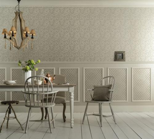 Молдинги на стене с обоями. Технологический процесс