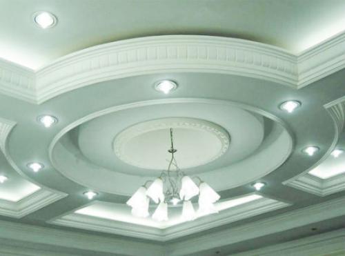 Плинтус для карниза. Преимущества плинтусов из полиуретана