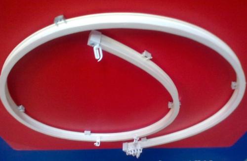 Какими саморезами крепить потолочный карниз. Установка карниза – разметка и установка гибкого, струнного изделия и крепежных элементов на потолок