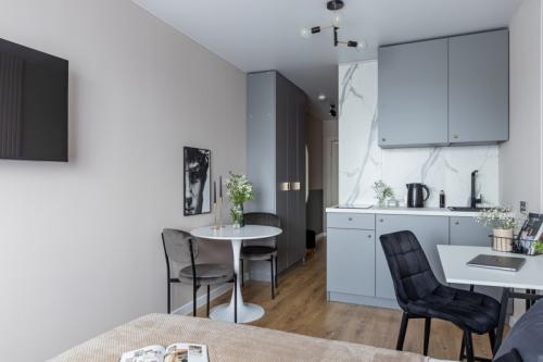 Лучшие натяжные потолки в 2023 году. Натяжные потолки: тренды 2023 года 21