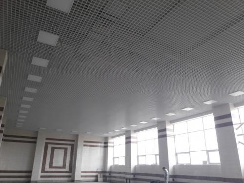 Подвесные потолки: виды. Критерии правильного выбора типа подвесного потолка