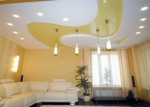 Какой натяжной потолок лучше матовый или глянцевый. Сравнение глянца и матового потолка