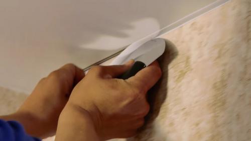 Декоративная лента для натяжного потолка. Маскировочная лента и что это такое