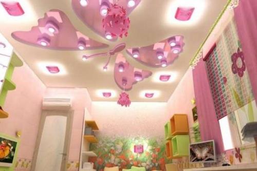 Установка натяжных потолков до или после обоев. Особенности очередности при ремонте стен и потолка