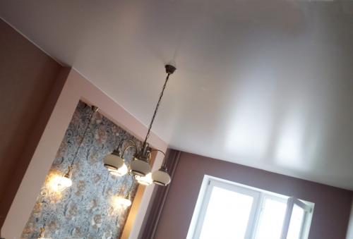 Натяжные потолки нагрузка на стены. Факторы, влияющие на высоту натяжного потолка