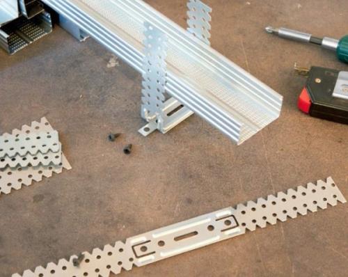 Как крепить профиль к полу. Монтаж на профиль