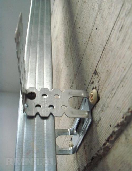 Как крепить профиль к полу. Монтаж на профиль