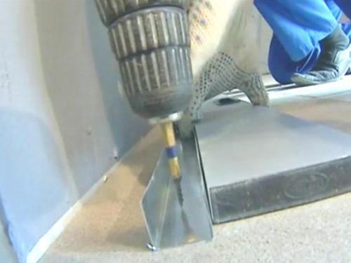 Как крепить профиль для гипсокартона. Этап 2 – крепление направляющего профиля