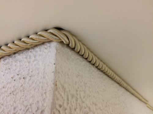 Вместо плинтуса на натяжной потолок. ТОП-5 аналогов потолочного плинтуса