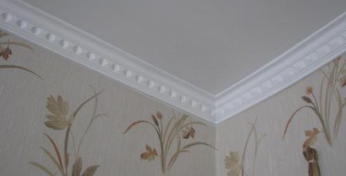 Нужен ли потолочный плинтус к натяжному потолку. Зачем нужен плинтус 05 Нужен ли потолочный плинтус к натяжному потолку. Зачем нужен плинтус 05