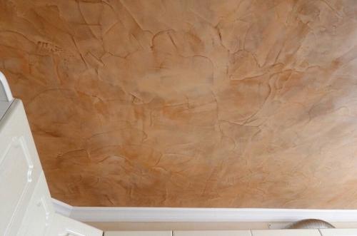 Все о разных типах потолков. Виды потолков. Побелка, покраска, оклейка обоями. Клеевые, подвесные, гипсокартонные, кассетные, реечные, натяжные и подшивные конструкции 26 Все о разных типах потолков. Виды потолков. Побелка, покраска, оклейка обоями. Клеевые, подвесные, гипсокартонные, кассетные, реечные, натяжные и подшивные конструкции 26