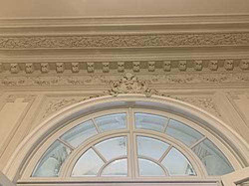 Все о разных типах потолков. Виды потолков. Побелка, покраска, оклейка обоями. Клеевые, подвесные, гипсокартонные, кассетные, реечные, натяжные и подшивные конструкции 21 Все о разных типах потолков. Виды потолков. Побелка, покраска, оклейка обоями. Клеевые, подвесные, гипсокартонные, кассетные, реечные, натяжные и подшивные конструкции 21