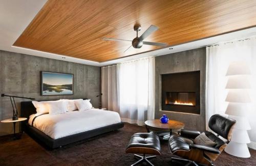 Какие лучше сделать потолки в квартире. Все варианты отделки потолка: советы, какой потолок лучше сделать в квартире или частном доме, сравнение плюсов и минусов покрытий