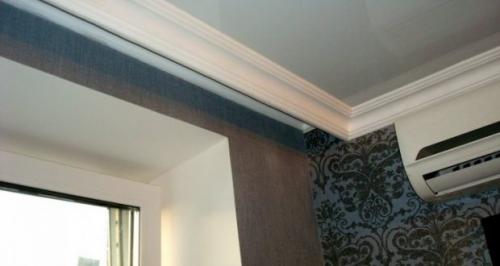 Щель между карнизом и потолком. Чем красиво заделать щель между подвесным потолком и карнизом