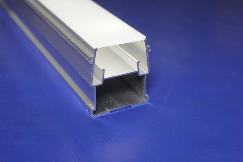 Светодиодная лента для световых линий. Профили – самая важная основа для создания потолков со световыми линиями