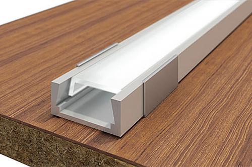 Монтаж светодиодной ленты на кухне. Крепление профиля