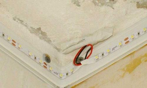 Натяжной потолок с подсветкой по периметру. Варианты конструкций потолка и выбор осветительных материалов