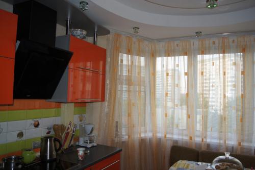 Потолочный карниз прямой или закругленный. Технические элементы потолочных систем