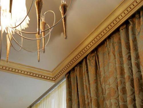 Выбираем шторы в зал на потолочный карниз. Как выбирать потолочные карнизы для штор и тюли 18 Выбираем шторы в зал на потолочный карниз. Как выбирать потолочные карнизы для штор и тюли 18