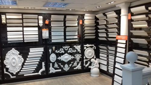 На что клеить багет на стену. Правила нарезки и стыковки 13 На что клеить багет на стену. Правила нарезки и стыковки 13