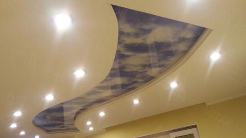 Бюджетный натяжной потолок. Натяжные потолки бюджетно и красиво