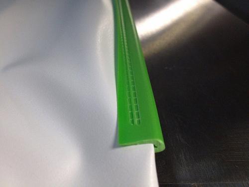 Гарпунный багет для натяжных потолков. Гарпунные багеты