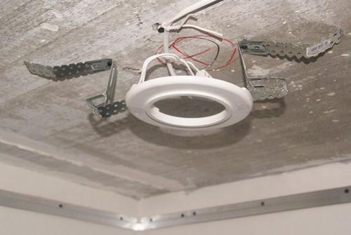 Закладная под натяжной потолок для перегородки. Закладные под люстры и точечные светильники
