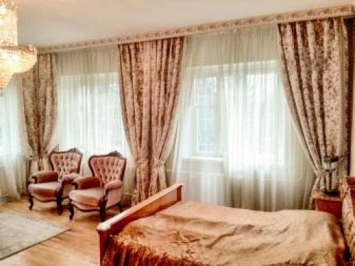 Монтаж потолочного карниза для штор одному.. Основные характеристики профильного карниза 05 Монтаж потолочного карниза для штор одному.. Основные характеристики профильного карниза 05