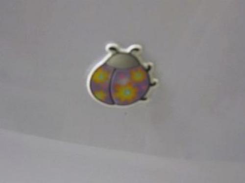 Как клеить багеты на натяжной потолок правильно.. Виды плинтусов 21