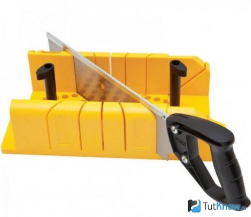 Как клеить галтели на натяжной потолок в углах. Пластиковые карнизы 09 Как клеить галтели на натяжной потолок в углах. Пластиковые карнизы 09