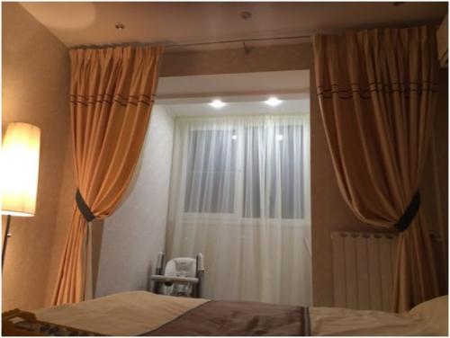 Настенный карниз под потолок. Настенные карнизы