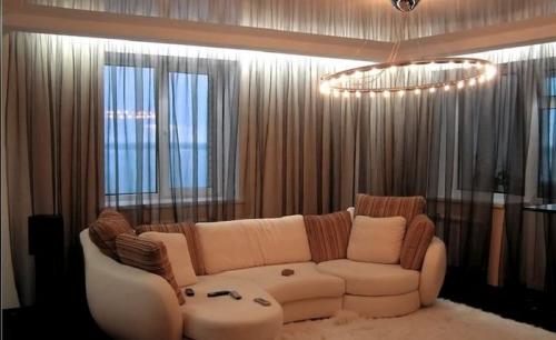 Парящие шторы с подсветкой. Как подсветить шторы светодиодной лентой