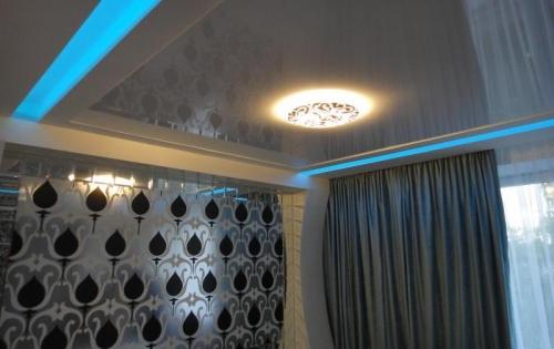 Настенный карниз для натяжного потолка. Сущность карнизов для натяжного потолка