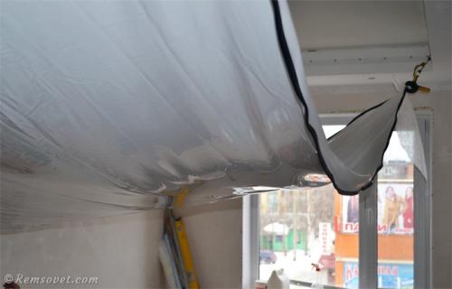 Как крепить багет для натяжного потолка. Как закрепить багет для натяжного потолка?