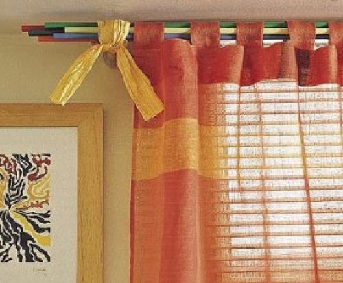 Как крепить потолочный карниз к стене и к потолку. О выборе потолочных карнизов