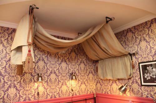 Мини карнизы своими руками. Мини-карниз: особенности конструкции, функционала и монтажа