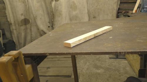 Как закрутить саморез в дерево, чтобы не лопнула доска. Знакомый мастер подсказал, как без сверла вкрутить саморез в край доски, что бы она не треснула.