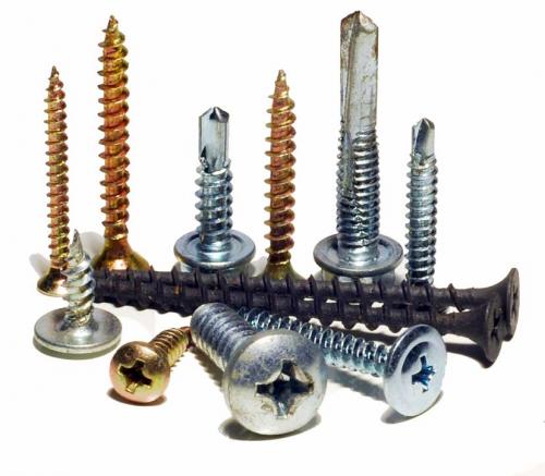 Как вкрутить саморез в металл или дерево. Как вкрутить саморез в металл. 02