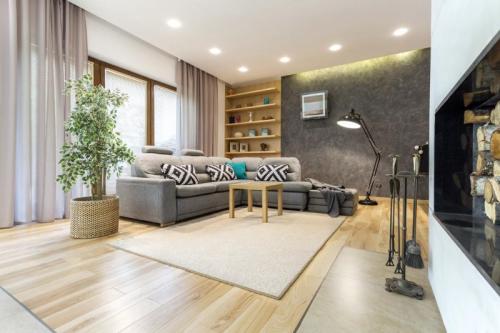 Как выбрать гардины для штор под натяжной потолок. Гардины для штор: советы по выбору под натяжной потолок