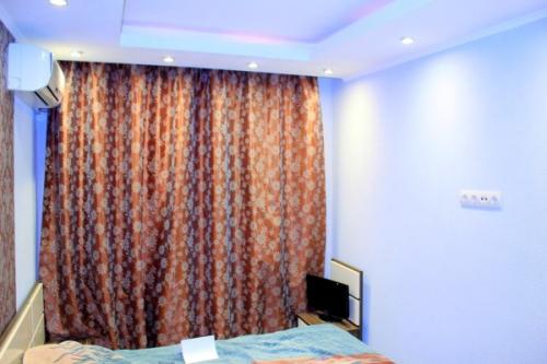 Ниши в натяжном потолке. Ниша в подвесном потолке