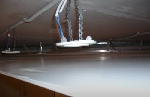 Натяжные потолки. Плюсы натяжного потолка