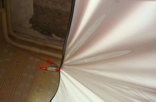 Переустановка натяжного потолка. В каких случаях требуется демонтаж?