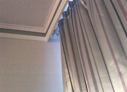 Карниз для штор крепление к потолку. Как самостоятельно прикрепить потолочный карниз