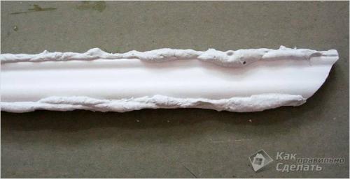 Как и чем клеить багеты на потолок. Чем приклеить багет для потолка, чтобы не отвалился 14