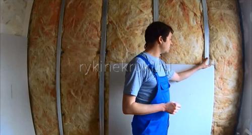 Как часто прикручивать гипсокартон. Уро.  Как крепить гипсокартон к стене (металлическому каркасу)