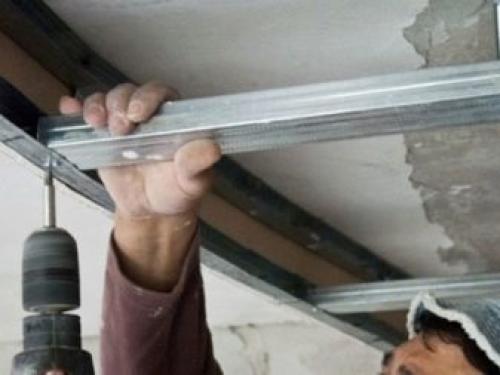 Правила создания каркаса для перегородок и потолков. Перегородка из гипсокартона своими руками за 12 шагов 08 Правила создания каркаса для перегородок и потолков. Перегородка из гипсокартона своими руками за 12 шагов 08