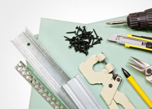 Скрытый карниз в гипсокартонном потолке. Особенности проектирования: чертежи и расчеты